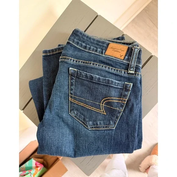 American Eagle women's 4 boot cut Favorite Boyfriend jeans - Picture 3 of 8